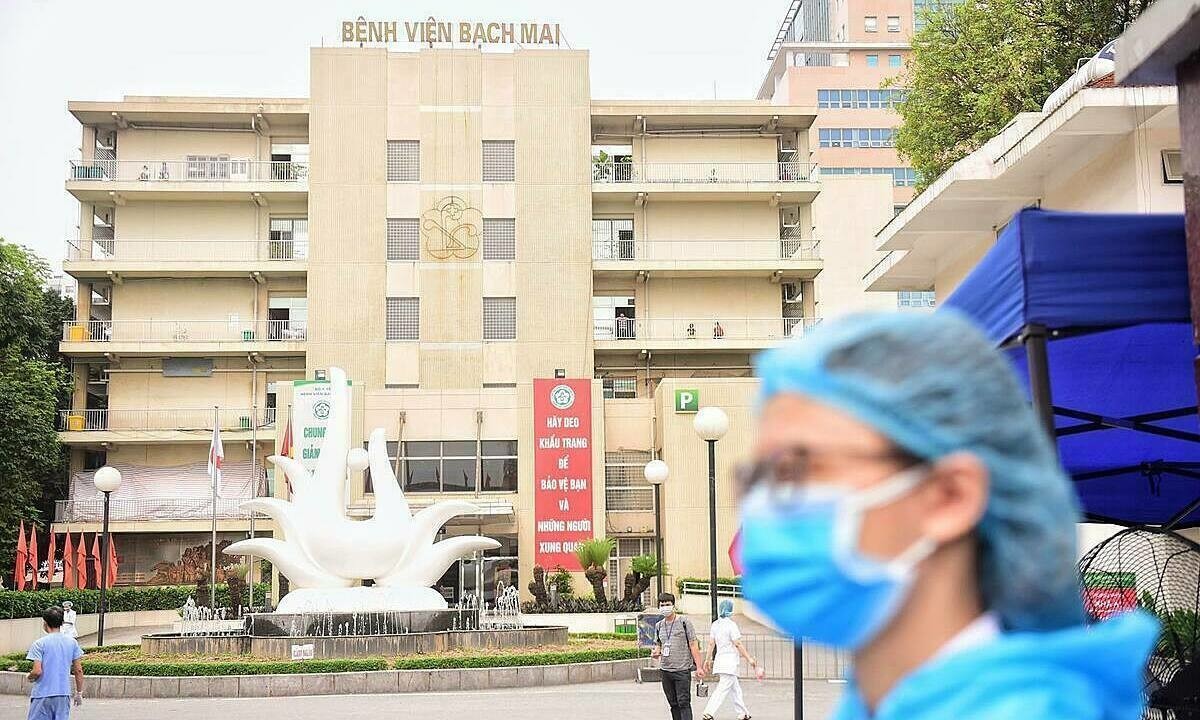 Hanoi locks down main hospital after eight Covid-19 infections