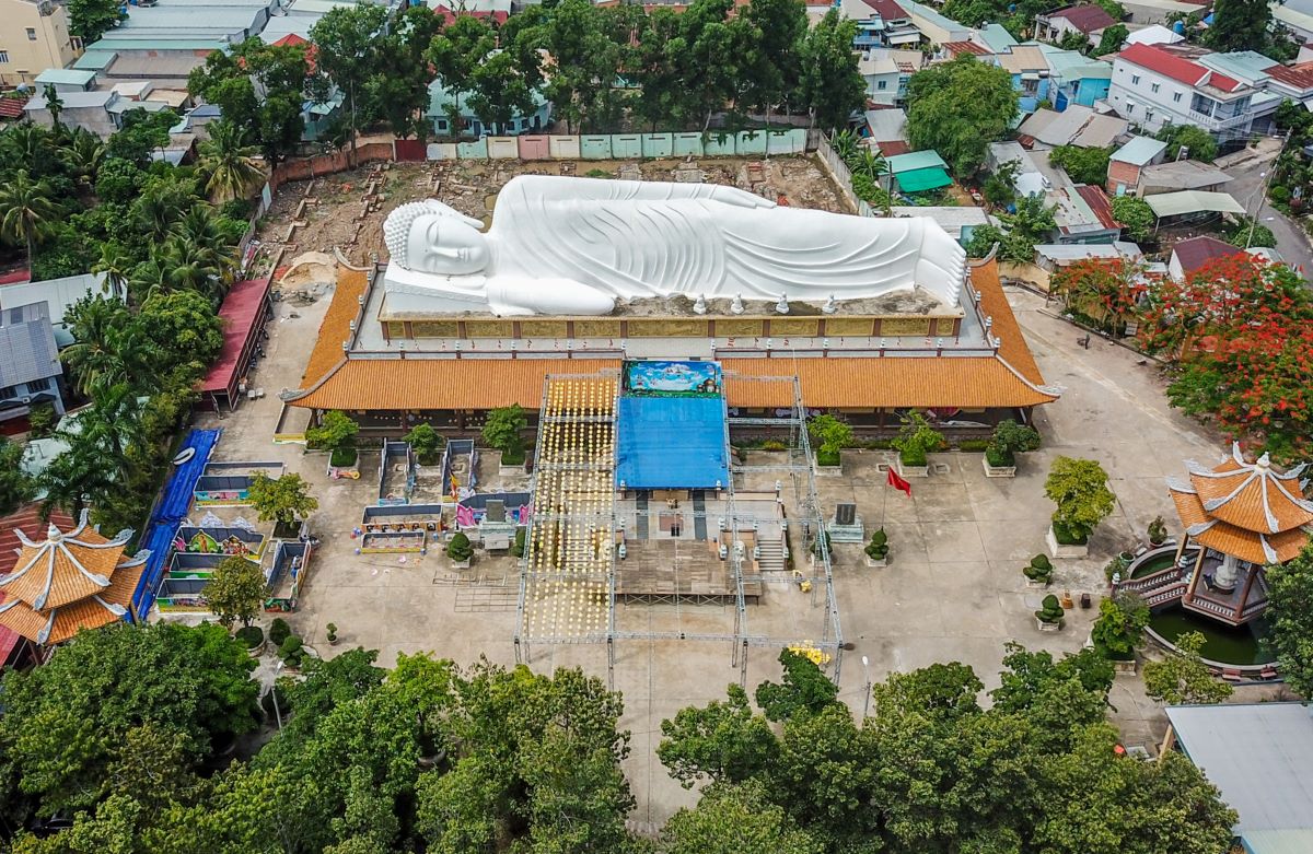 Two record-holding pagodas in Binh Duong