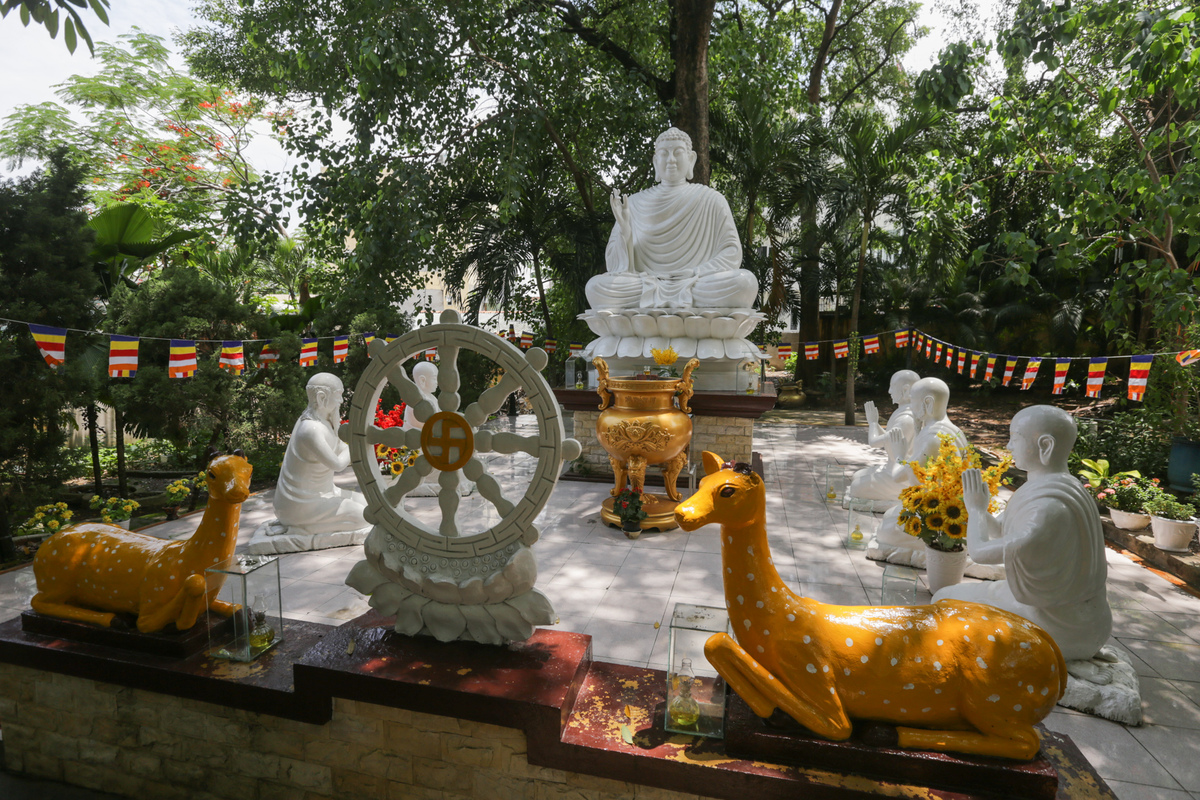 Two record-holding pagodas in Binh Duong