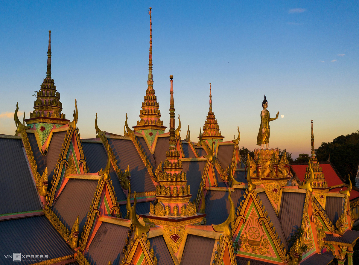 The beauty of Som Rong Pagoda, a Khmer masterpiece