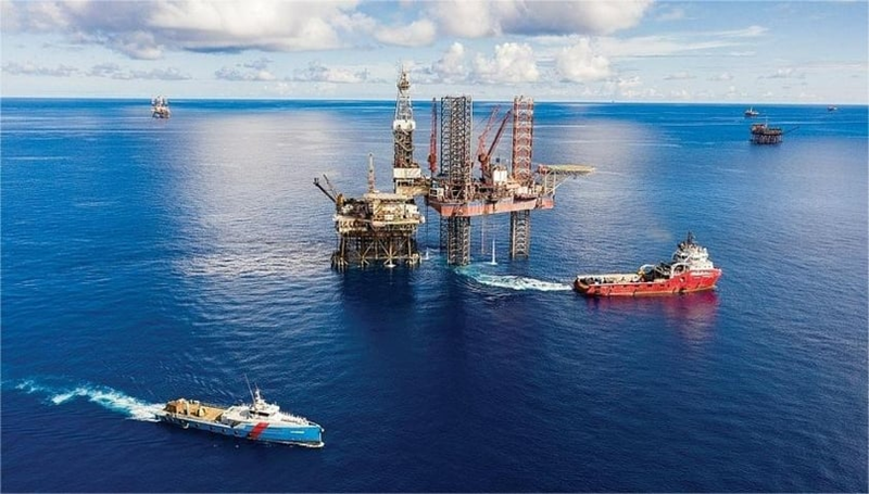 Нефтяная вышка компании Vietsovpetro с российскими инвестициями, партнером по совместному предприятию которой является Petrovietnam. Фото: Vietsovpetro.
