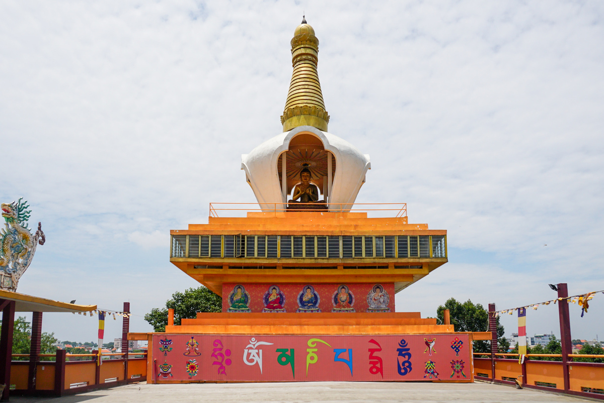 Two record-holding pagodas in Binh Duong