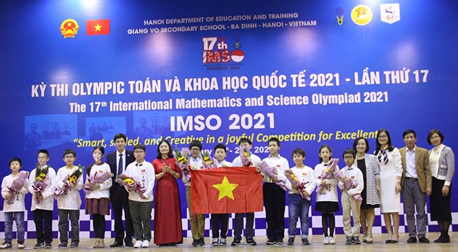 Участники вьетнамской сборной по естественным наукам. Фото: vietnamnet.vn