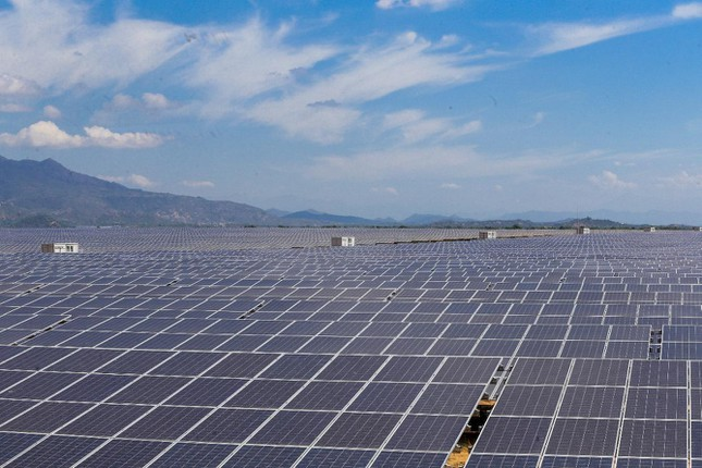 Кластер солнечных электростанций BIM Energy в Quan The, Ninh Thuan достиг общей мощности 405 МВт.
