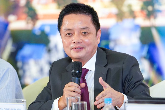 Нгуен Дык Хыонг - бывший председатель правления LienVietPostBank