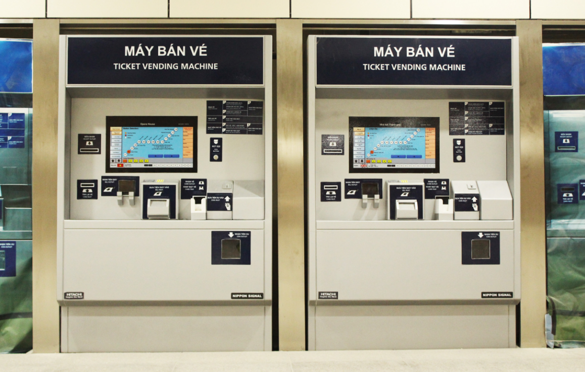 Билетные автоматы установлены на этаже В1 станции «Городской театр».