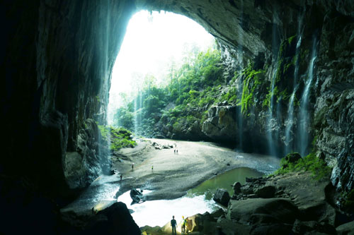 Пещера в национальном парке Фонг Нха-Ке Банг. Фото: ВНА