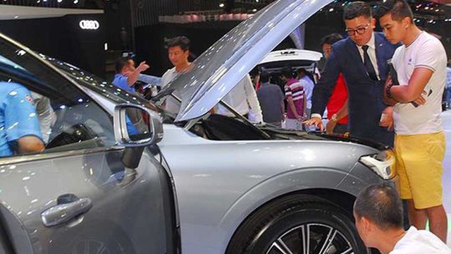 Во Вьетнаме в марте резко вырос импорт автомобилей