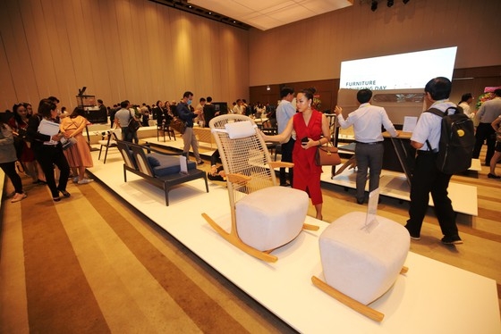 Деревянные изделия, представленные на выставке Vietnam Furniture Matching Week