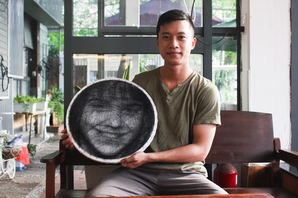Художник из района Тан Фу сказал, что открыл для себя струнное искусство во время вспышки Covid-19 в прошлом году.