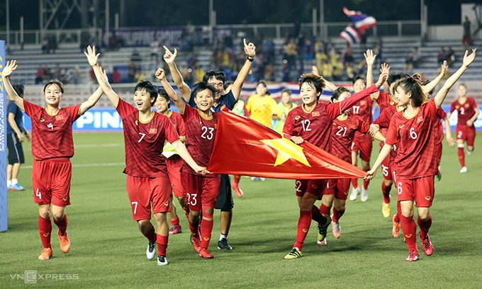Женская футбольная команда Вьетнама получила золотую медаль SEA Games 8 декабря 2019 года. Фото: VnExpress/Duc Dong.
