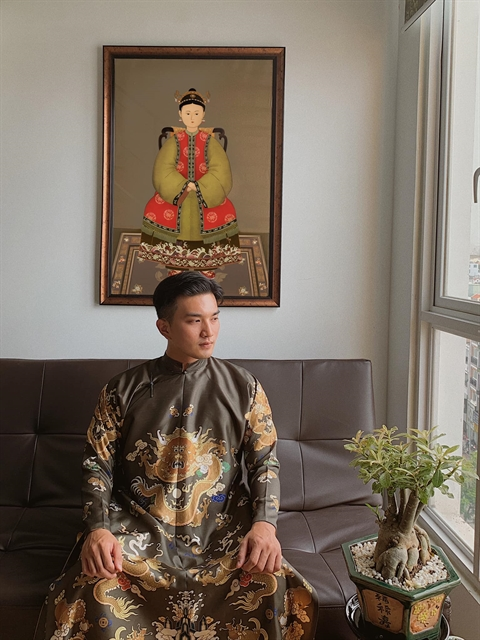 Крис Нгуен питает сильную страсть к старинной вьетнамской одежде. Фото: Kris Nguyễn