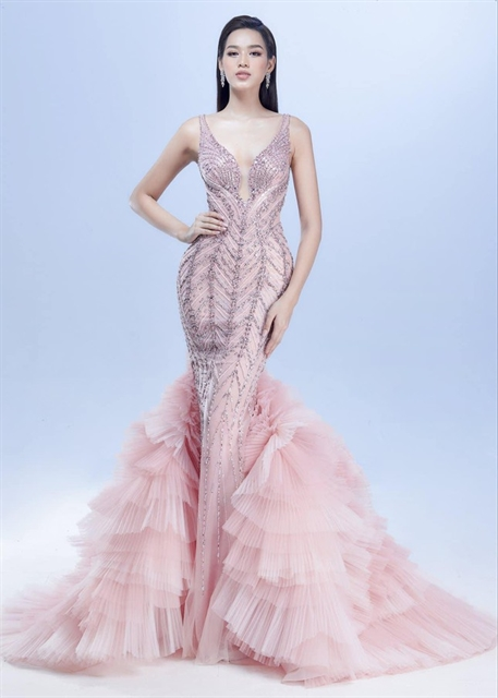 Платье, вдохновленное террасными полями, было надето Ха в финале. Фото: Мисс Мира Вьетнам