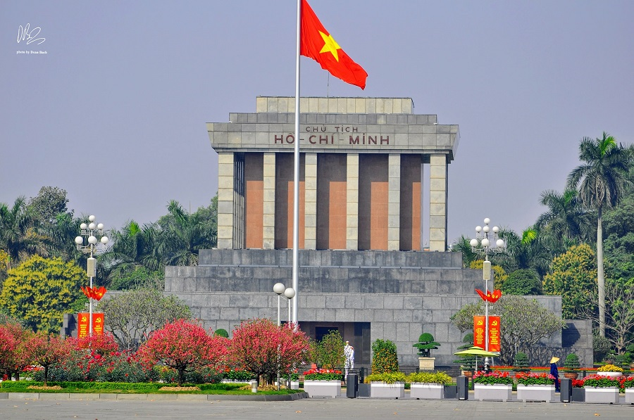 Мавзолей президента Хо Ши Мина - место упокоения лидера вьетнамской революции и президента Хо Ши Мина в Ханое. Фото: Доан Бач