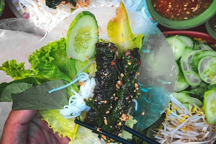 Уличная еда в Хошимине, на юге Вьетнама. Фото: Tripadvisor.